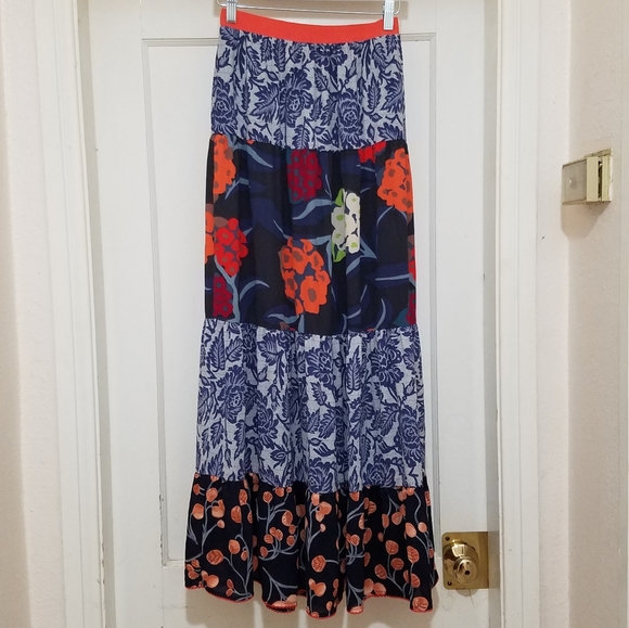 Anthropologie Dresses & Skirts - Anthropologie  maxi skirt size 2